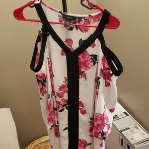 Pretty alfani floral blouse